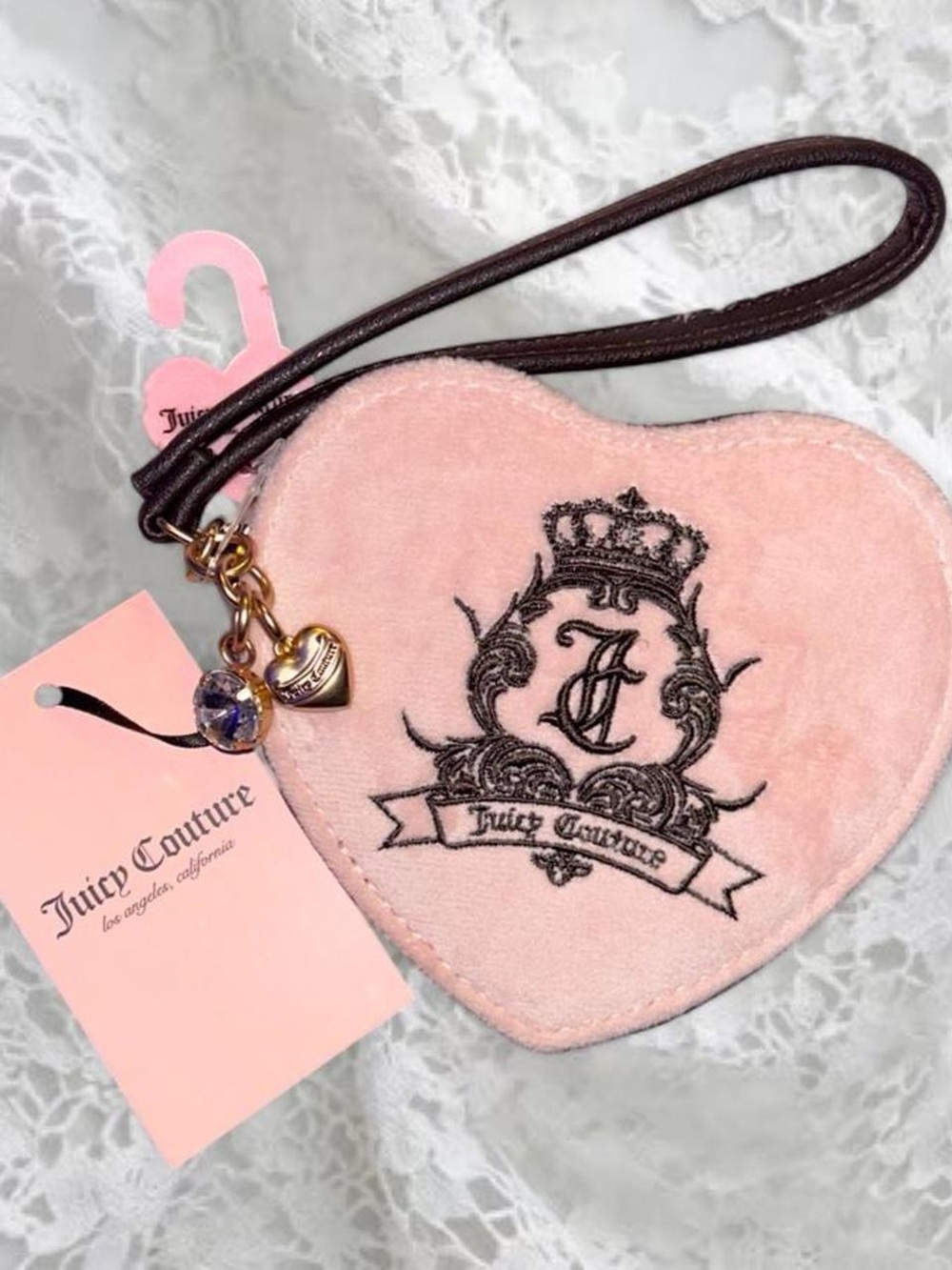 Juicy Couture Need More Juicy Heart Wristlet 💗🎀
